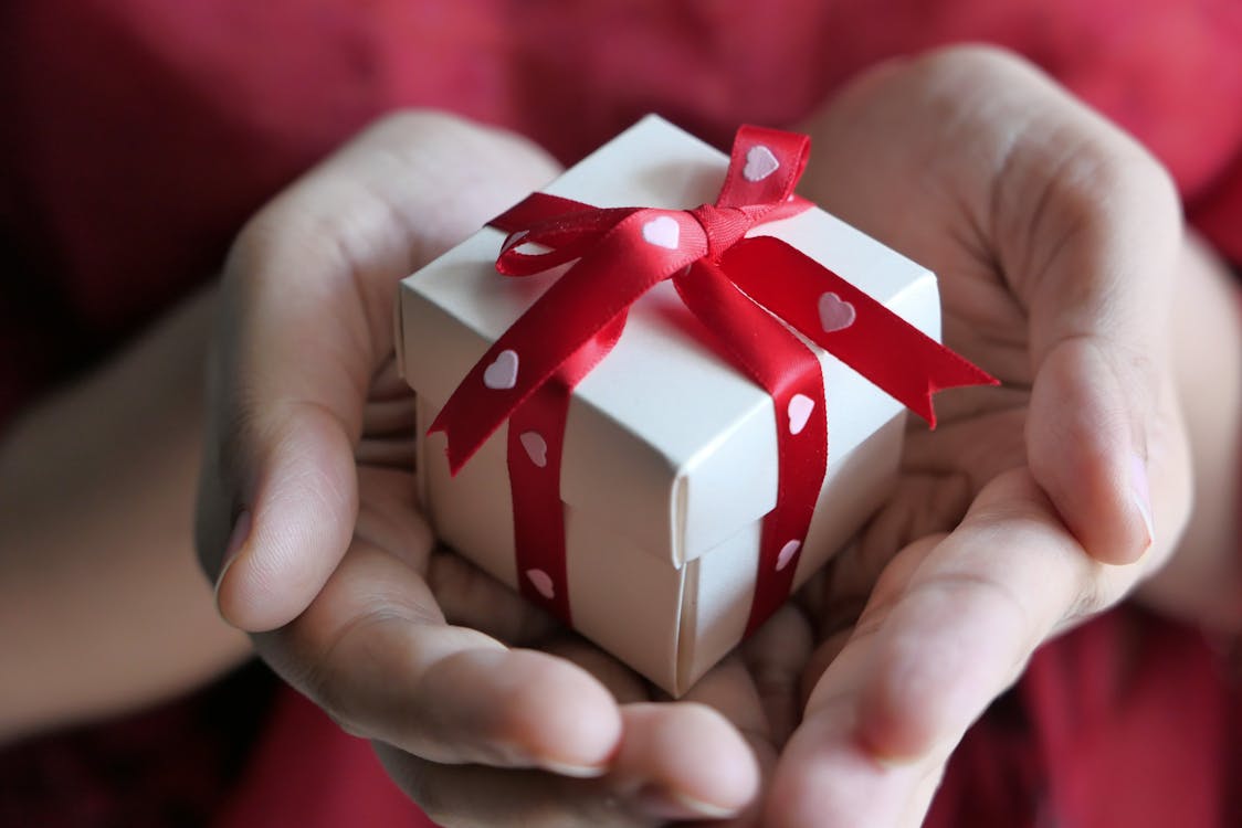 How to Choose a Corporate Gifts Supplier in Asia: A Practical Checklist